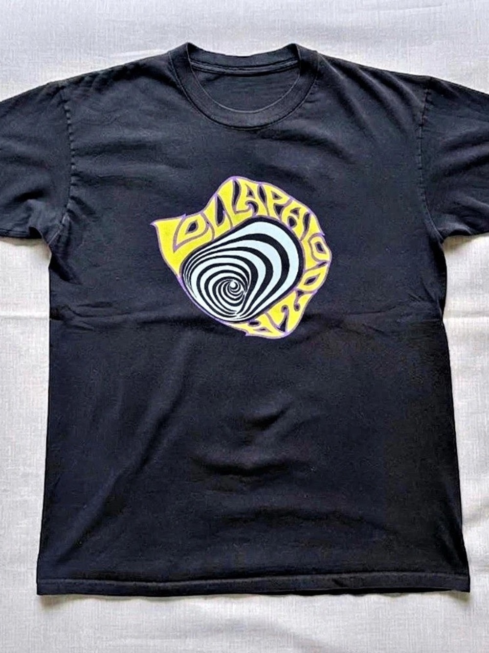 1992 Lollapalooza Festival T-Shirt Graphic Tee in Black